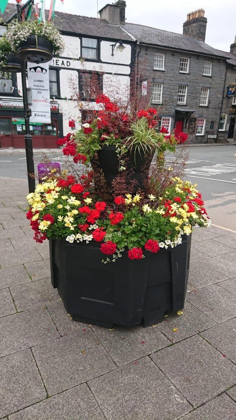 Hand Apartment, Llanrwst, Conwy, Snowdonia Bagian luar foto